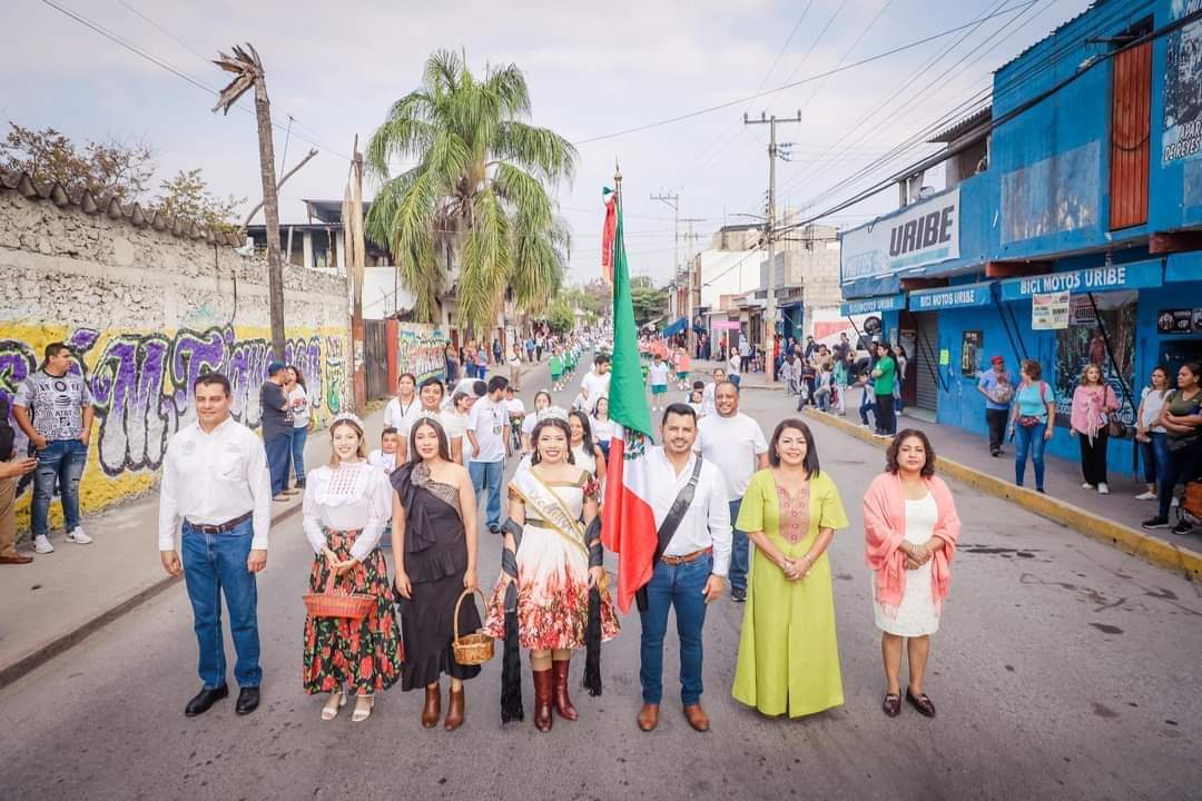 PARTICIPARON MÁS DE 2 MIL PERSONAS EN DESFILE DEL 113 ANIVERSARIO DE LA REVOLUCIÓN MEXICANA