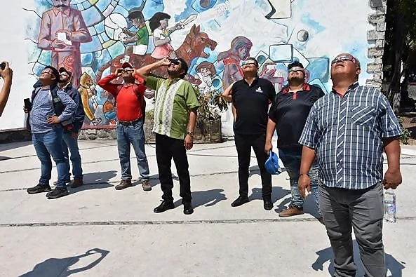 habitantes de temixco presenciaron el eclipse solar en plaza solidaridad 12024 05 20
